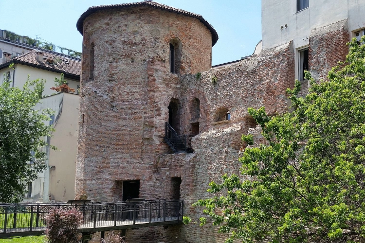 Archaeological Museum: The Roman Collection and the “Tower of Ansperto”
